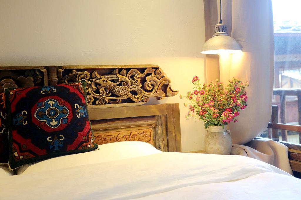 Shangri-La Mid - Mountain Homestay Екстериор снимка