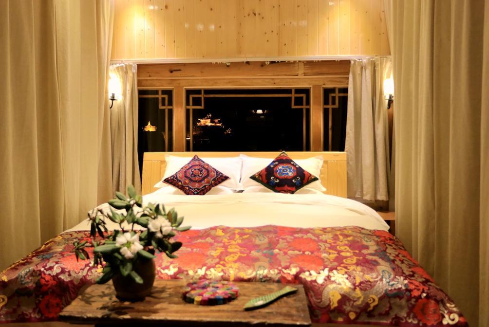 Shangri-La Mid - Mountain Homestay Екстериор снимка