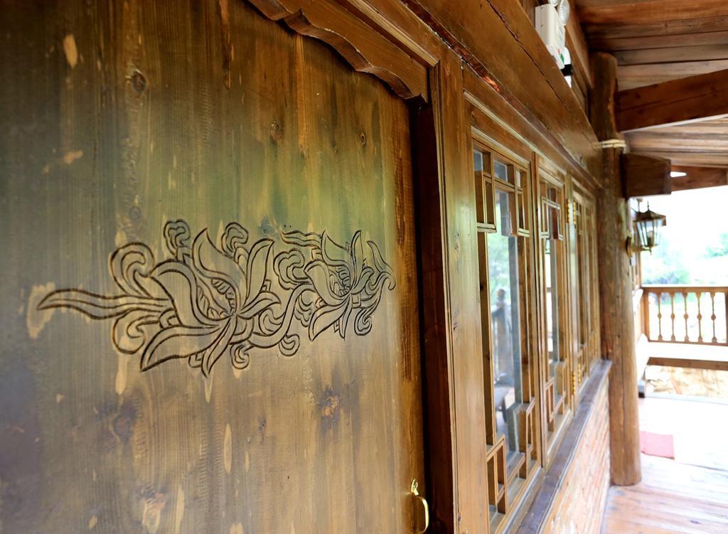 Shangri-La Mid - Mountain Homestay Екстериор снимка