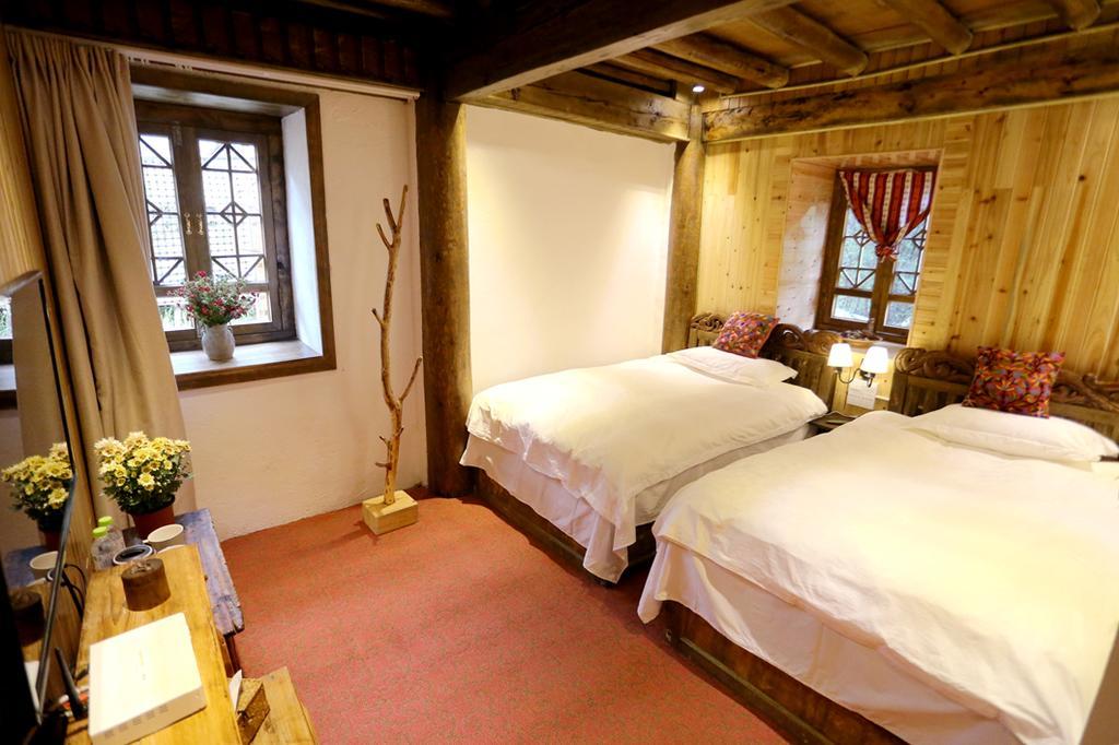 Shangri-La Mid - Mountain Homestay Екстериор снимка