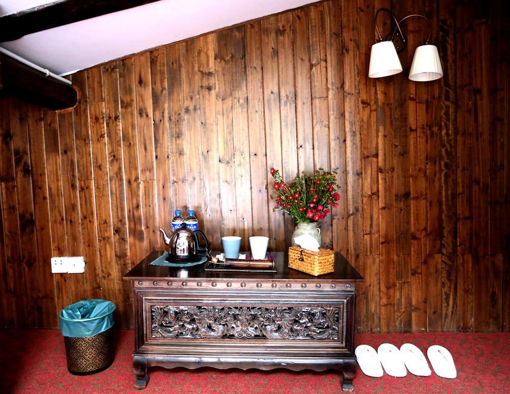 Shangri-La Mid - Mountain Homestay Екстериор снимка